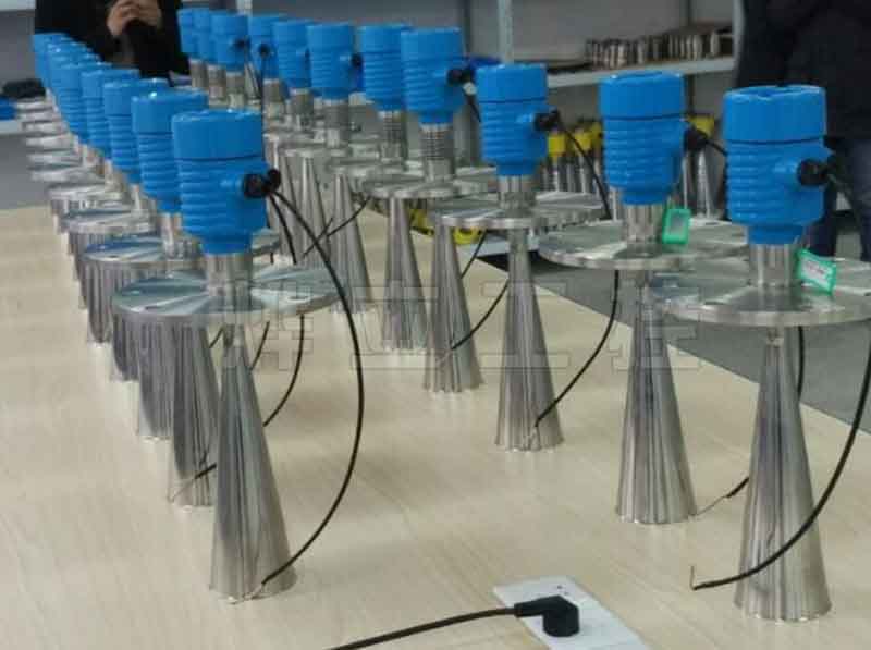 雷達液位計現場展示圖